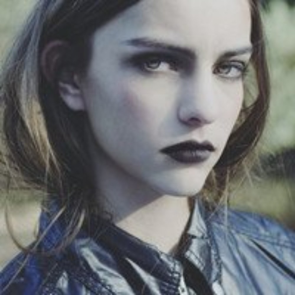 Meet your Posher, Valda